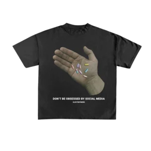 T-shirt Social Media